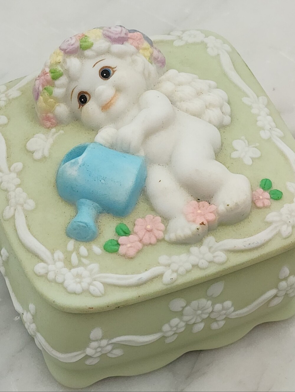 Vintage Dreamsicles Trinket Box Ring Box Cherub Floral Garden Green White 2"